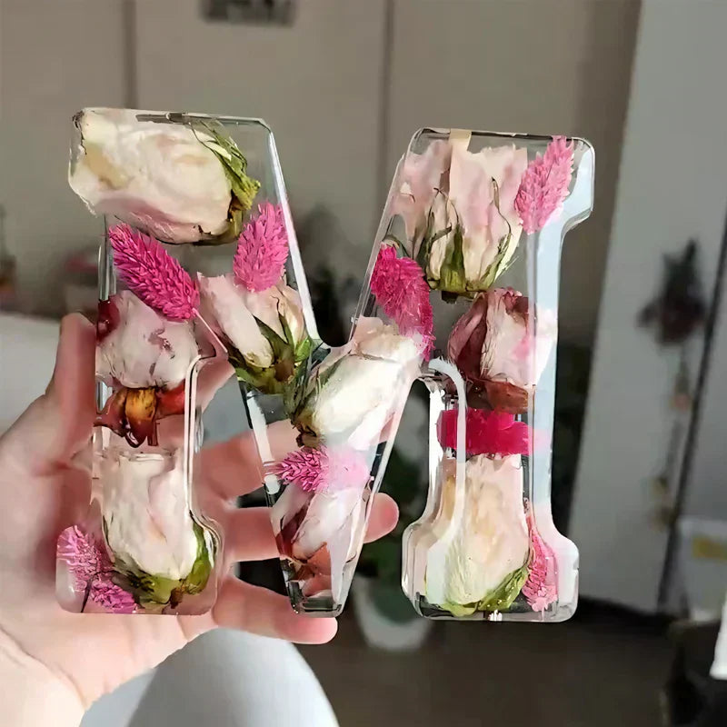 Veilleuse FloraGlow Flower | Lampe à initiales décorative avec éclairage LED doux pour une ambiance romantique