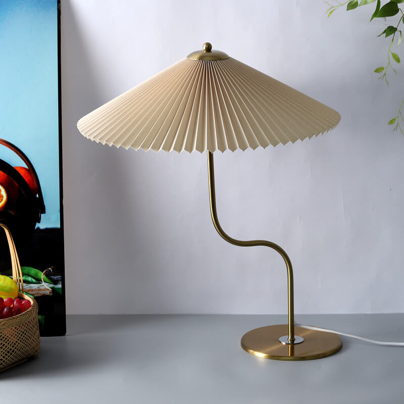 UmbrellaLamp – Lampe LED Tactile Élégante pour une Ambiance Tranquille