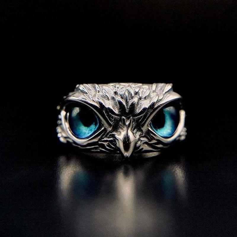 Bague en argent aux yeux de hibou