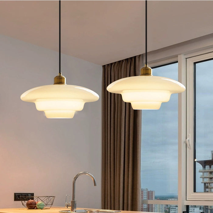 Suspension en Verre Blanc Laiton | Design Mid-Century Moderne | Variétés de Diamètre | Longueur de Suspension Réglable | Verre et Laiton | Convient pour 110V-120V | Élément Élégant pour Intérieur