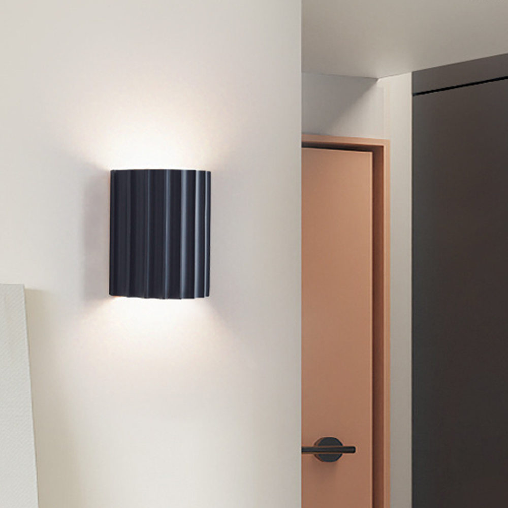 Applique Murale Ondulée Moderne – Design en Résine Élégant Haut & Bas