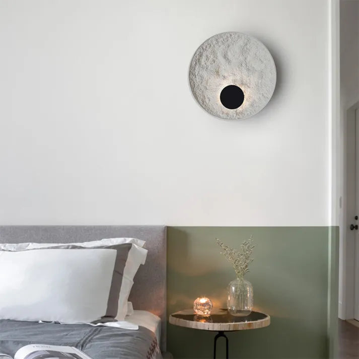 Applique Murale Globe Lune Ronde – Élégance Contemporaine avec Douce Lumière LED