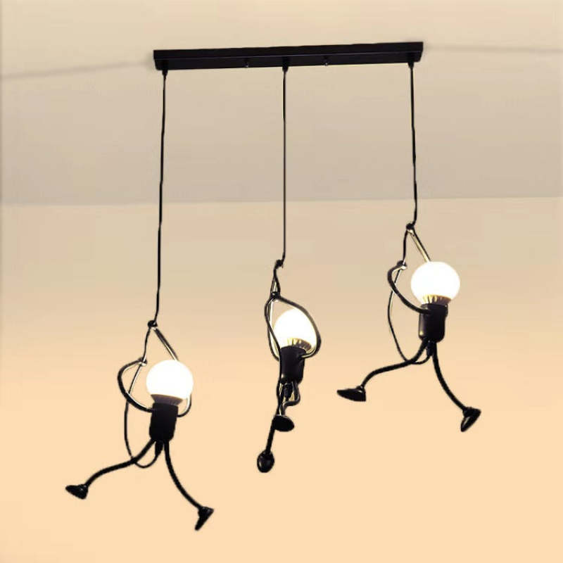 Suspension en Fer Retro Iron Man – Charme Vintage Ludique pour Intérieurs Uniques
