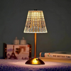 AuraLuxe Lampe de Table LED en Cristal | Lampe raffinée avec lumière scintillante pour une ambiance luxueuse
