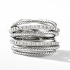Bagues en argent scintillantes pour le bureau