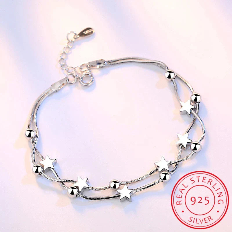 Bracelet ajustable avec de délicates étoiles
