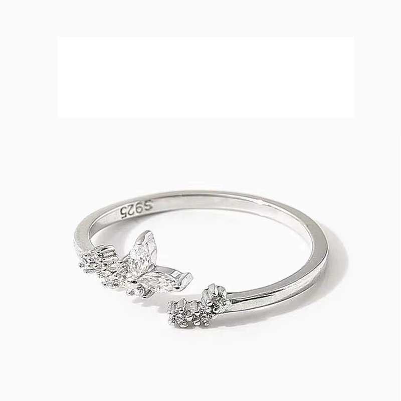 Bague en argent étroite avec zircon (ajustable)