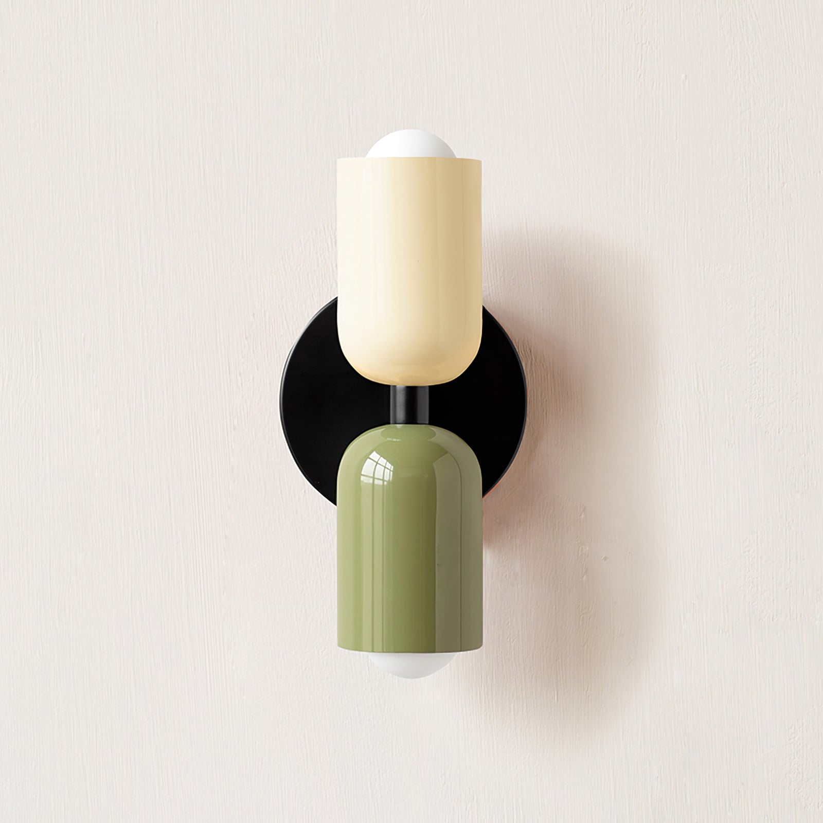 Applique Murale Moderne Réglable – Applique Métallique Élégante à Double Ampoule