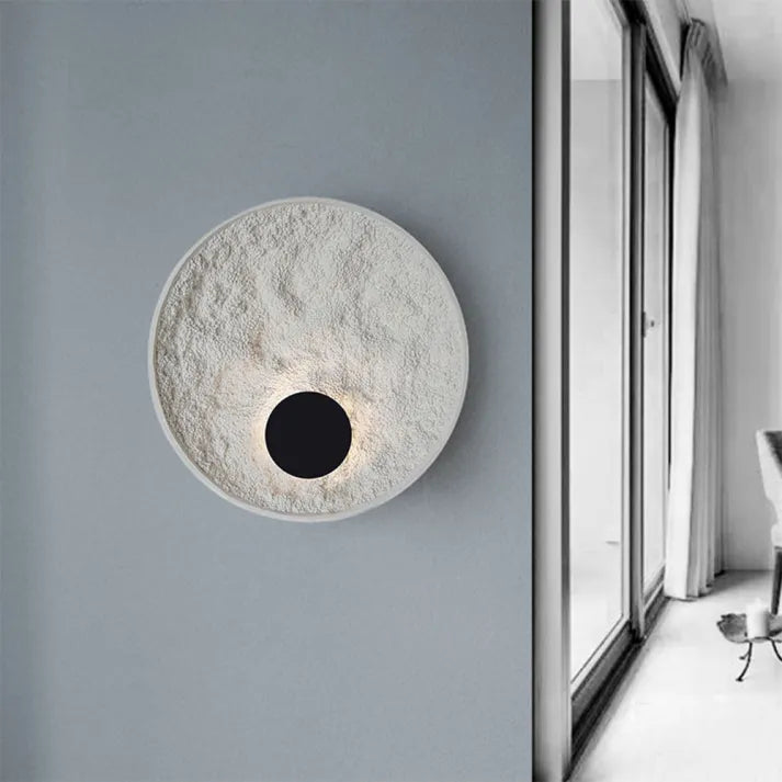 Applique Murale Globe Lune Ronde – Élégance Contemporaine avec Douce Lumière LED