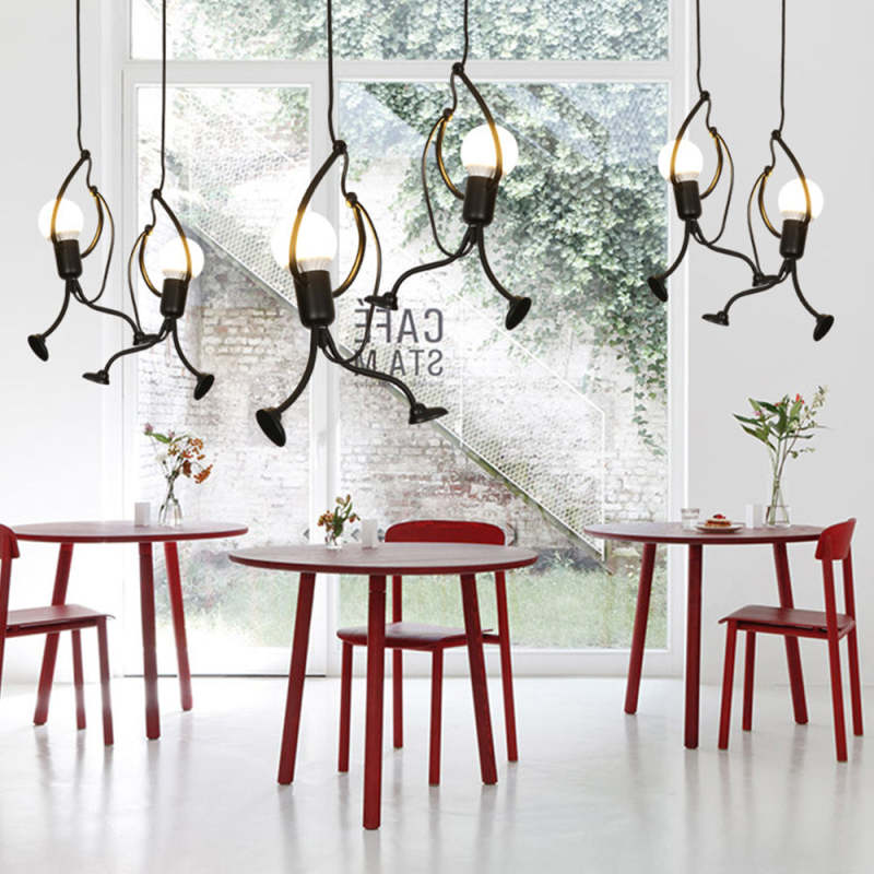 Suspension en Fer Retro Iron Man – Charme Vintage Ludique pour Intérieurs Uniques