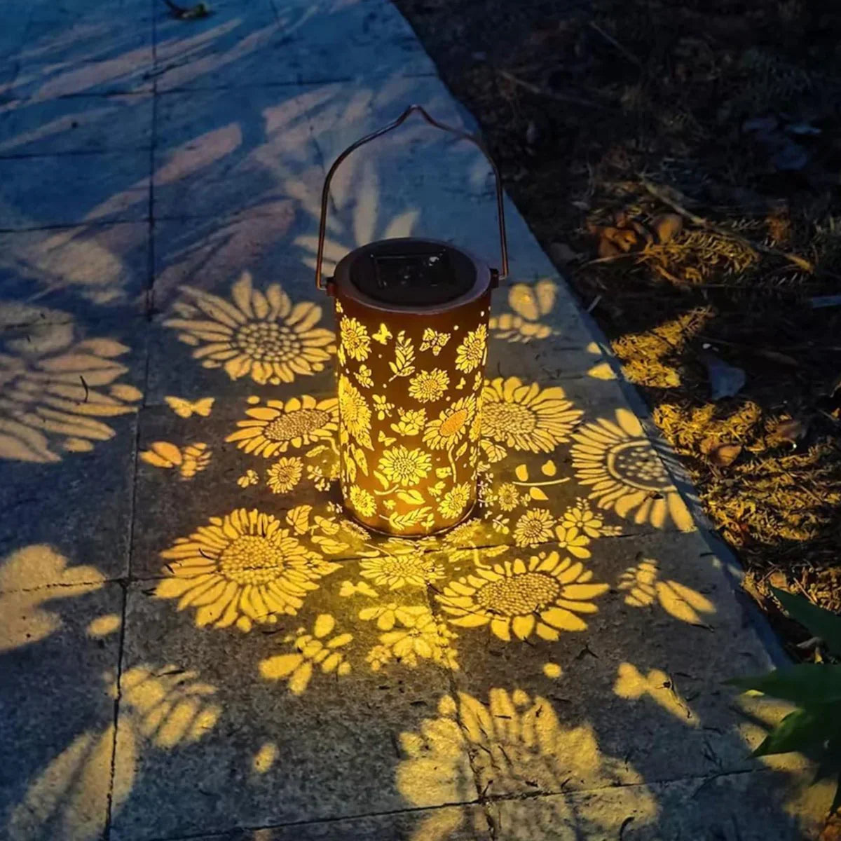 LuxeRay Lampe Solaire d'Extérieur | Éclairage élégant et durable pour des espaces extérieurs accueillants