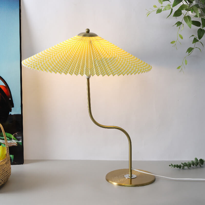 UmbrellaLamp – Lampe LED Tactile Élégante pour une Ambiance Tranquille