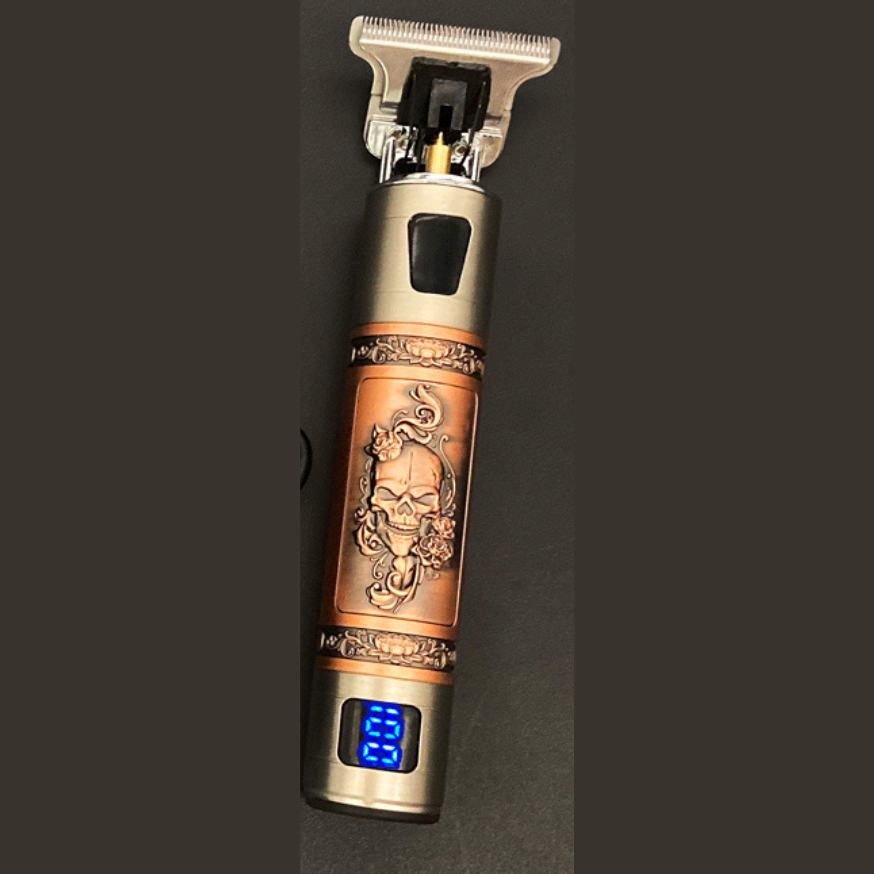 Tondeuse à cheveux et à barbe rechargeable avec accessoires / Variante similaire différente