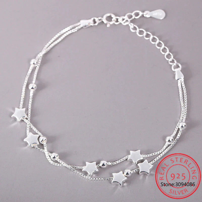 Bracelet ajustable avec de délicates étoiles