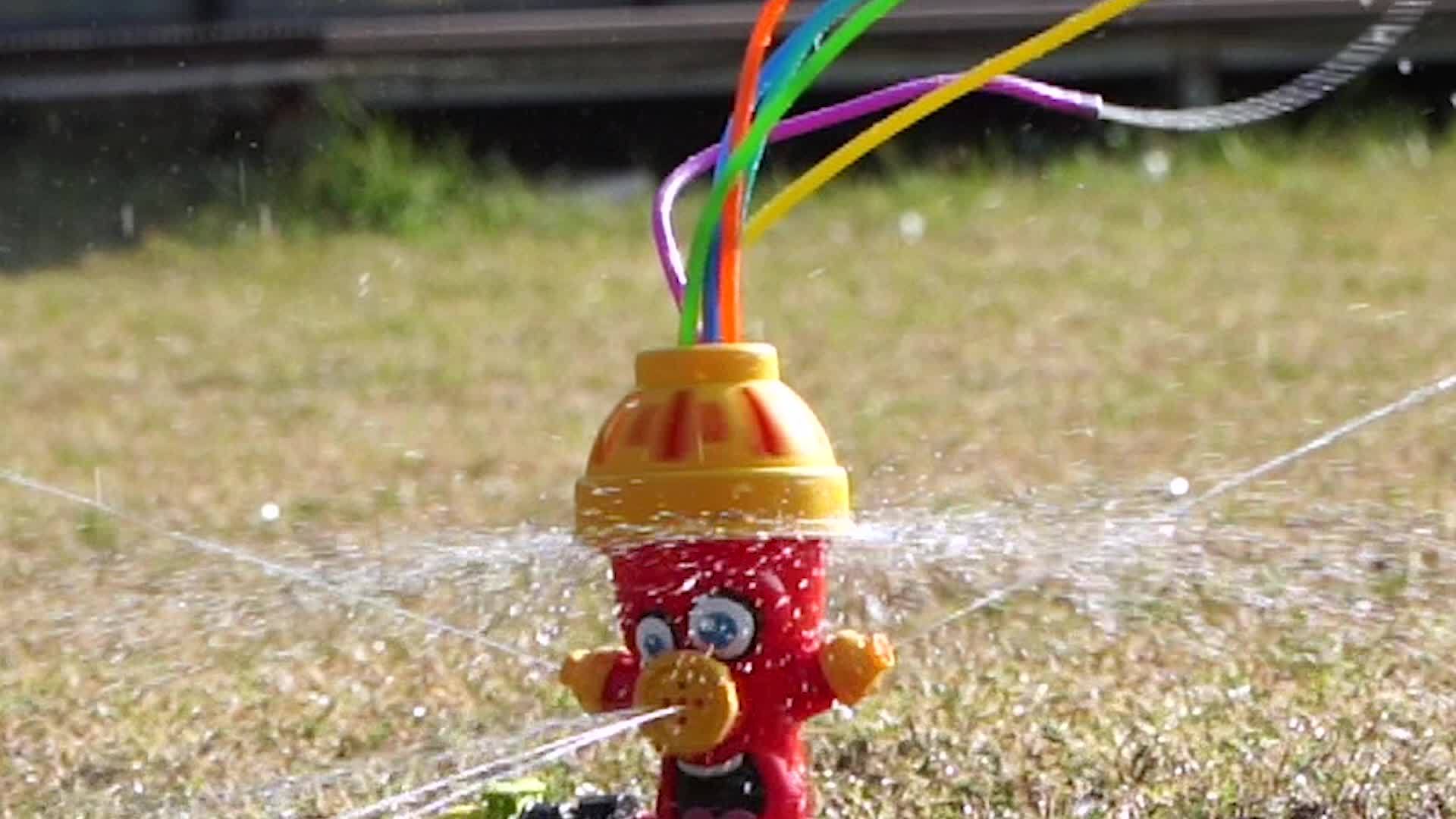 Arroseur Ludique en Forme de Borne à Incendie – Plaisir et Rafraîchissement pour Enfants