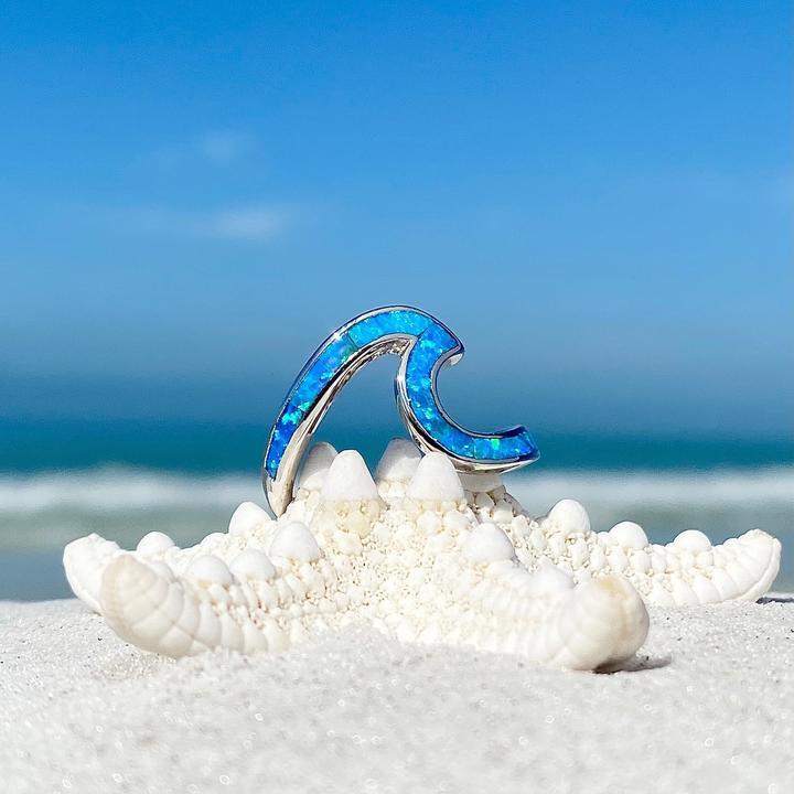 Bague des vagues océaniques en opale et argent – Livia