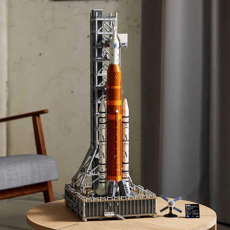 AstroCraft™ | Kit de Modèle du Système de Lancement Spatial Artemis de la NASA pour Construire, Explorer et Exposer les Passionnés de Vaisseaux Spatiaux