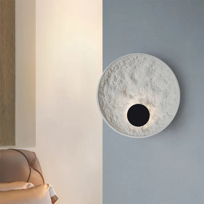 Applique Murale Globe Lune Ronde – Élégance Contemporaine avec Douce Lumière LED