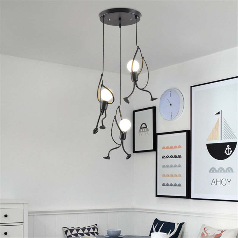 Suspension en Fer Retro Iron Man – Charme Vintage Ludique pour Intérieurs Uniques