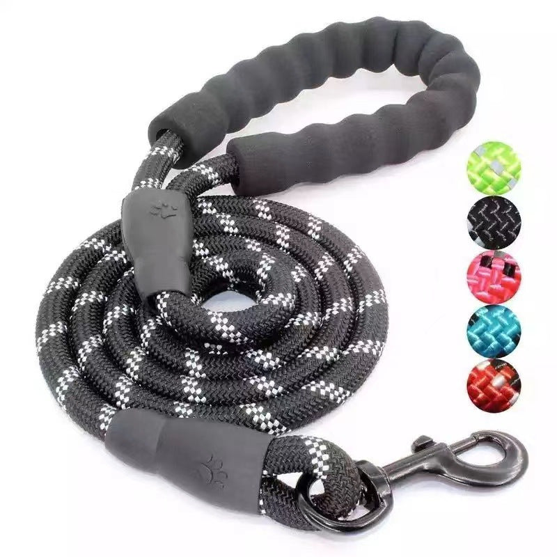 Laisse de Chien Renforcée et Réfléchissante avec Poignée Rembourrée – Durable et Sûre pour Chiens Puissants