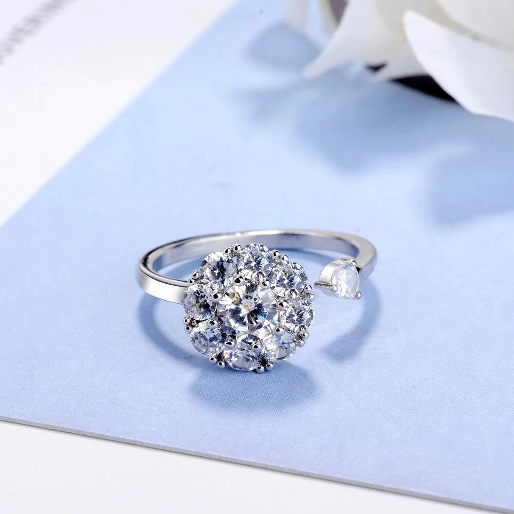 Bague avec cristal rotatif