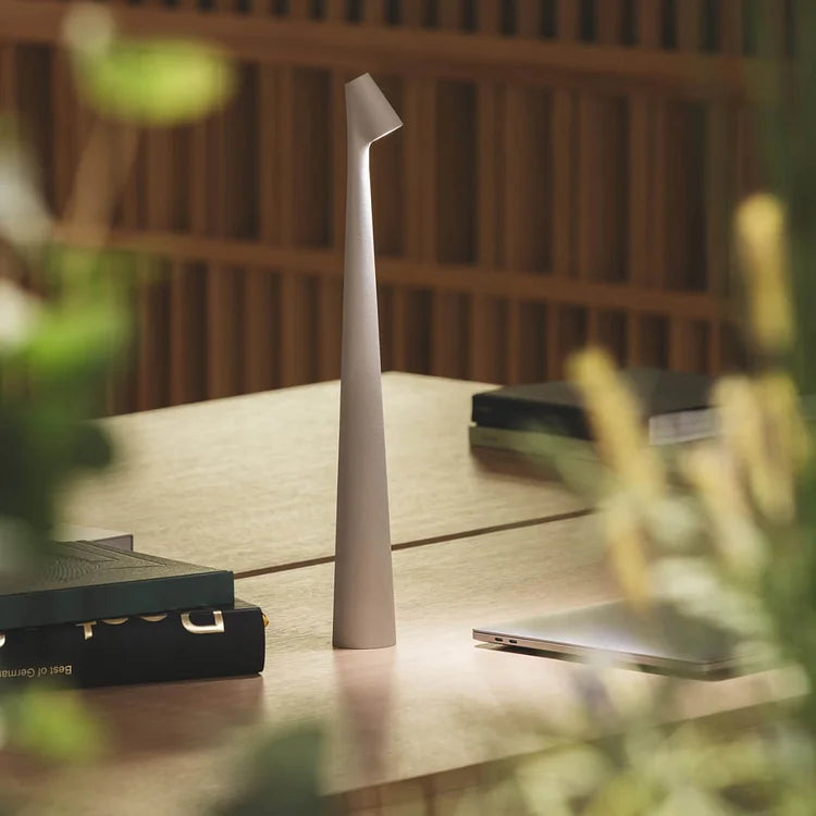 ElegantLight | Créez l'atmosphère idéale à tout moment grâce à un éclairage simple et élégant