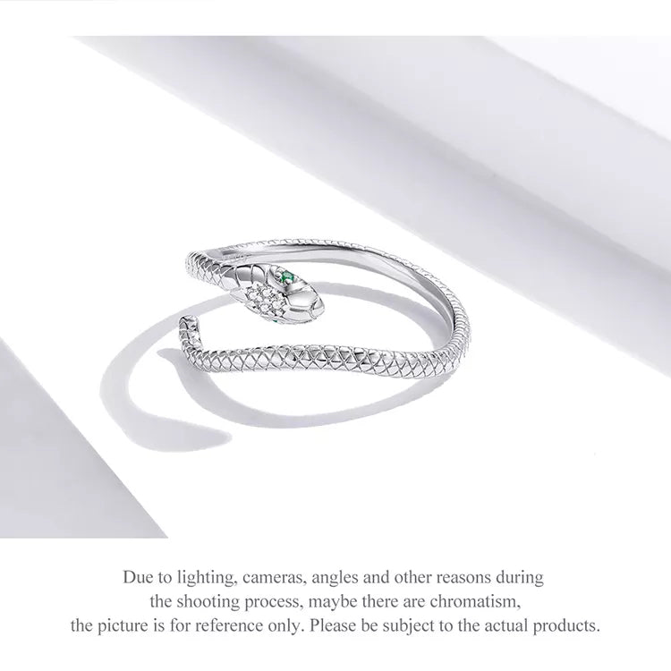 Bague en reptile en platine argenté