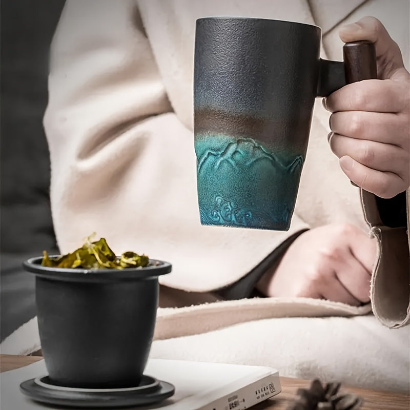 Tasse à Thé en Céramique Artisanale avec Filtre – Design Authentique et Utilisation Pratique