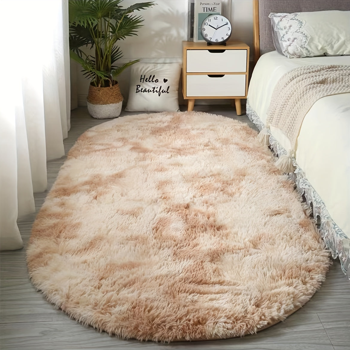 Tapis Ovale en Peluche – Tapis Doux et Élégant pour la Décoration de Chambre et de Salon