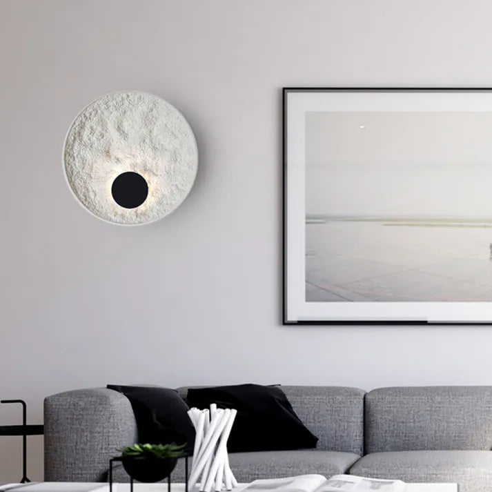 Applique Murale Globe Lune Ronde – Élégance Contemporaine avec Douce Lumière LED