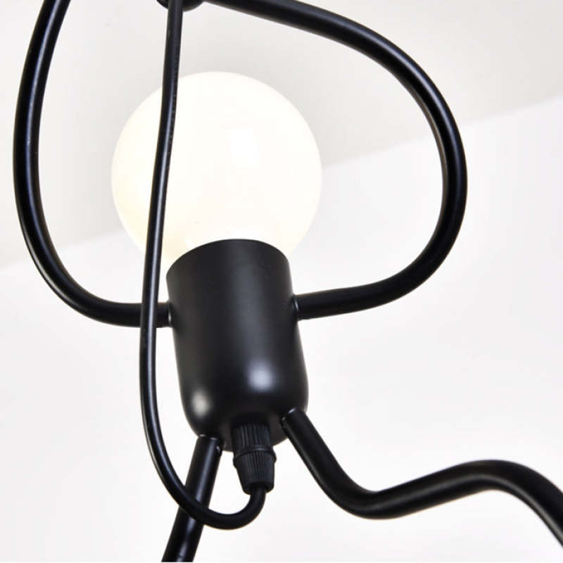 Suspension en Fer Retro Iron Man – Charme Vintage Ludique pour Intérieurs Uniques