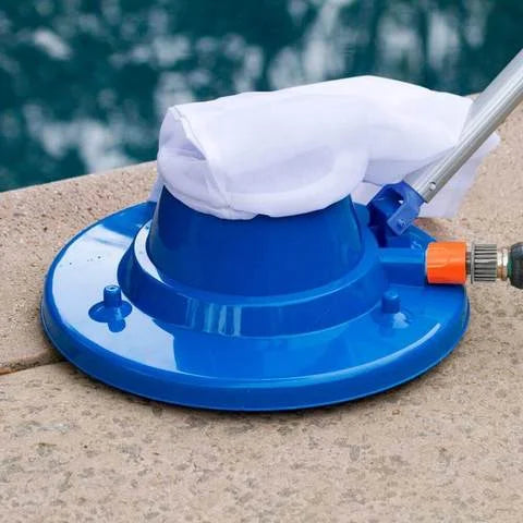 AquaVac – Nettoyeur de piscine sans produits chimiques avec une puissante aspiration par tuyau