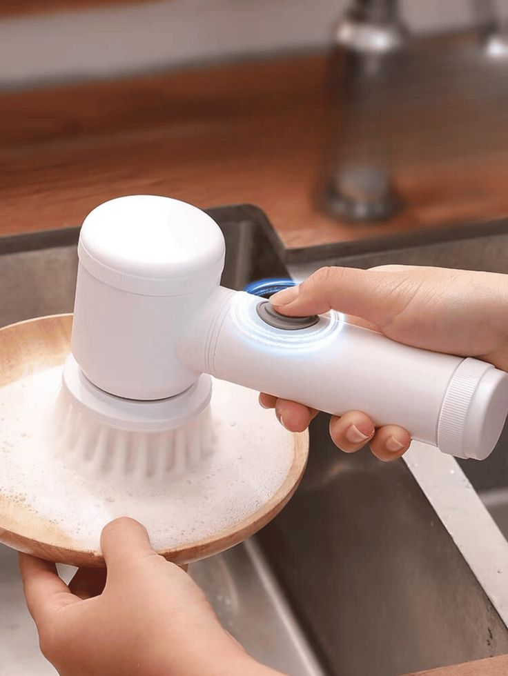 EleganceScrub | Dites adieu à la frustration causée par les salissures tenaces dans la cuisine