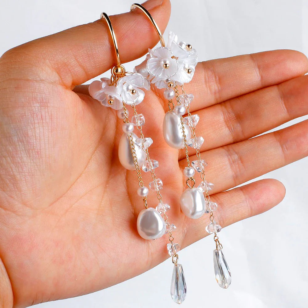 Boucles d'oreilles bohémiennes avec perles et cristaux