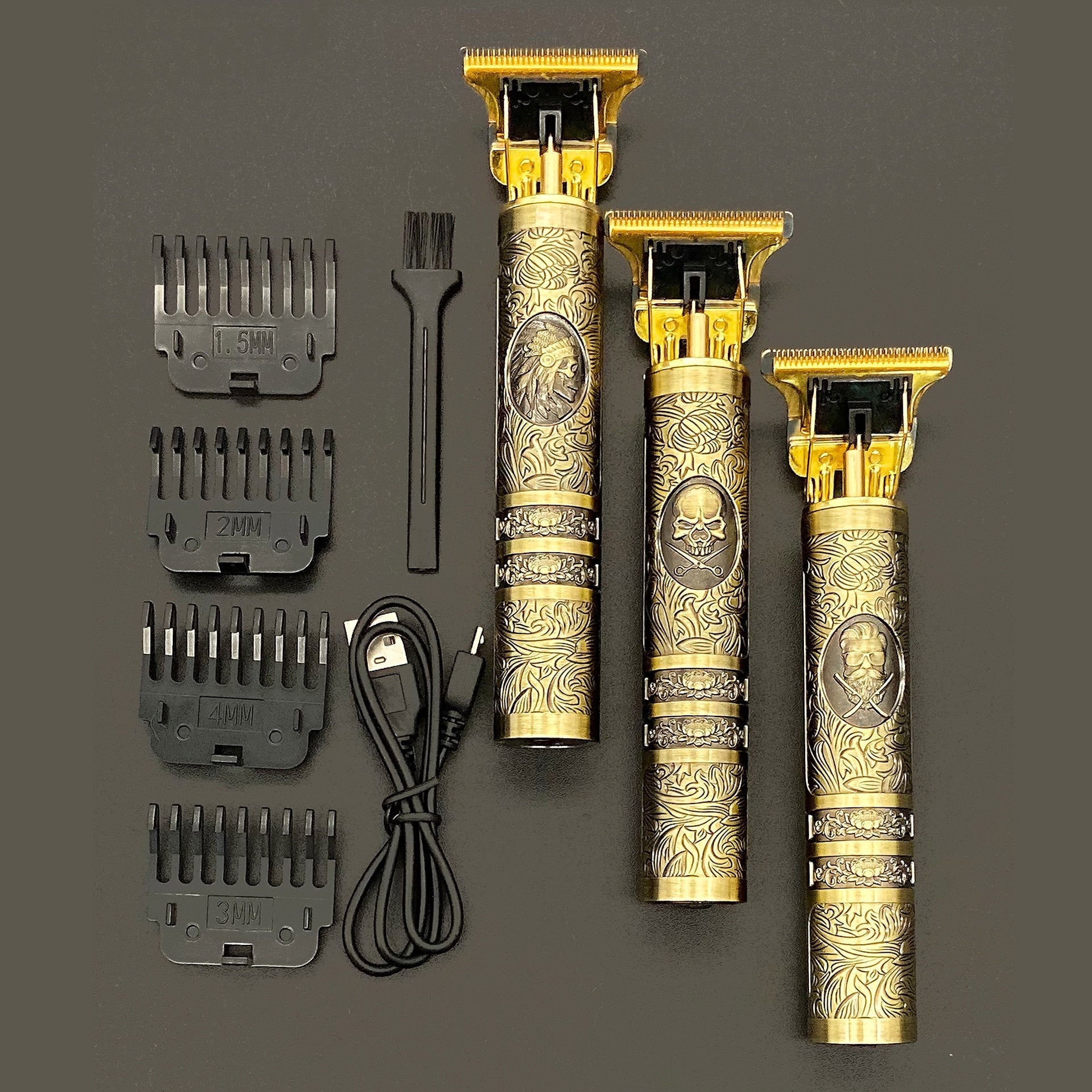 Tondeuse à cheveux et à barbe rechargeable avec accessoires / Variante similaire différente