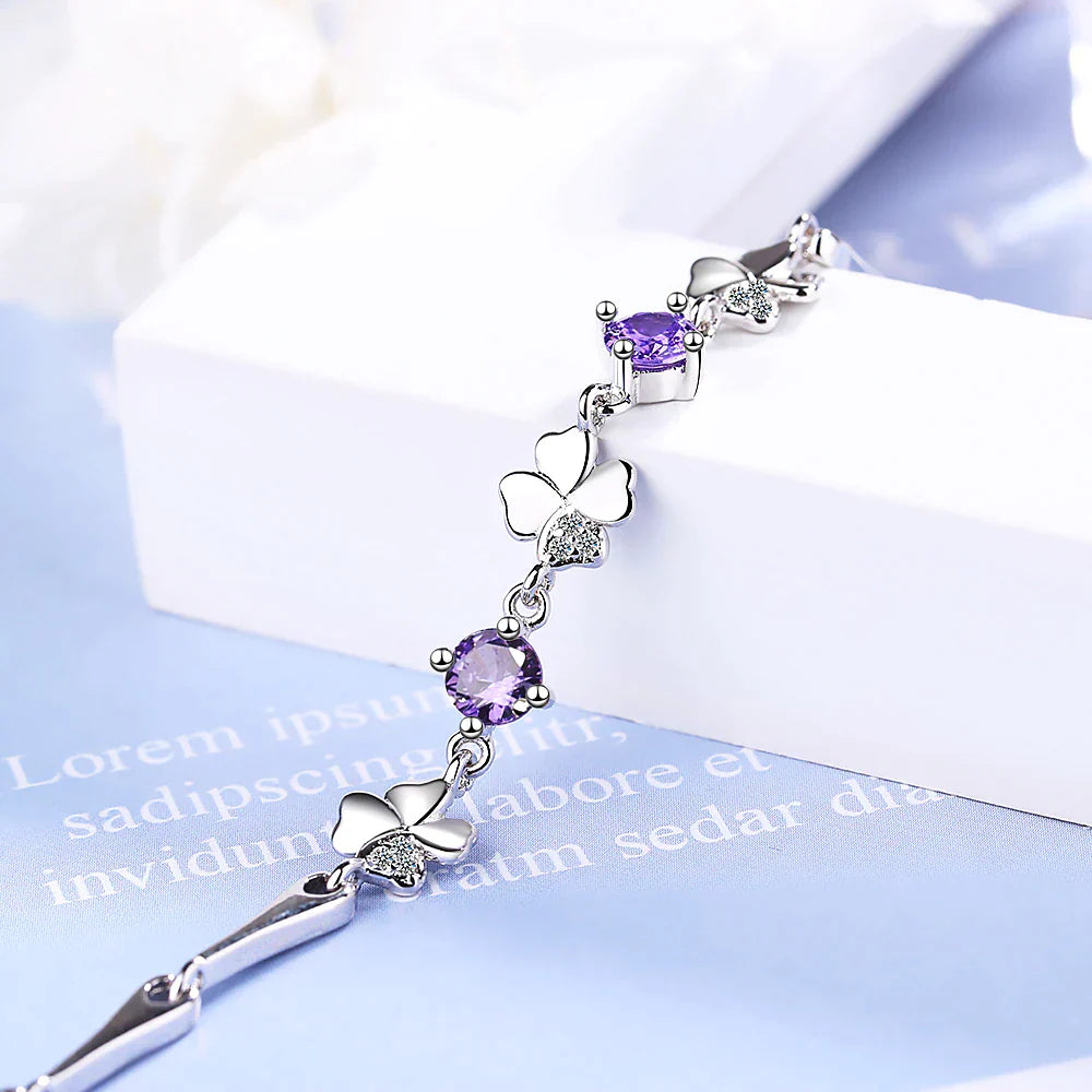 Bracelet porte-bonheur en trèfle à quatre feuilles
