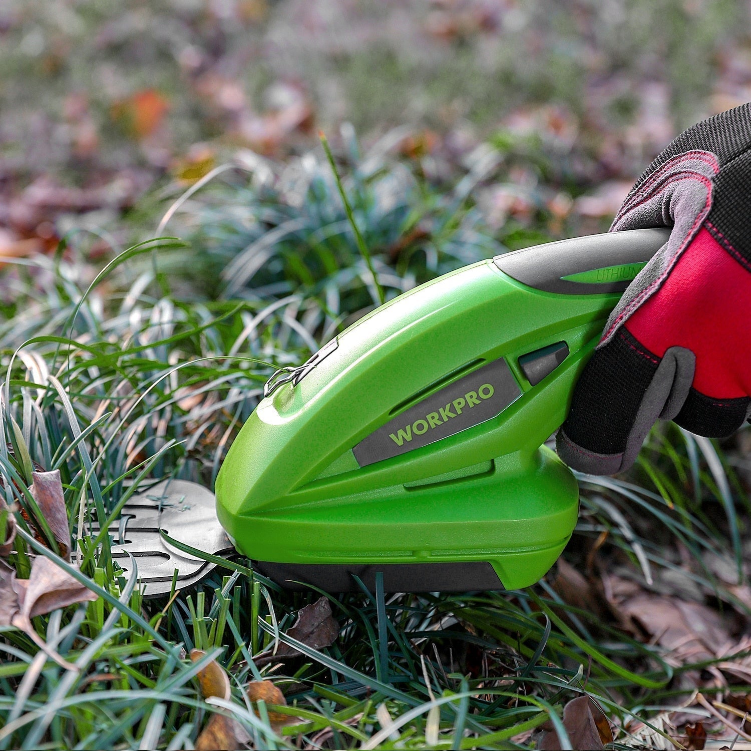 WorkPro | Taille-haie sans fil compact | Poids léger de 0,47 kg | Design sécurisé avec verrouillage enfant | Performances de coupe puissantes à 1100 RPM | Facilité d'utilisation | Batterie Li-Ion rechargeable | Taille et élagage sans effort