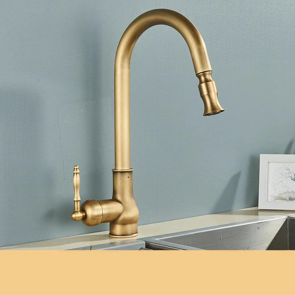 Robinet de cuisine Luxe BrassElegance | Robinet de cuisine en laiton antique pour une apparence intemporelle et une durabilité