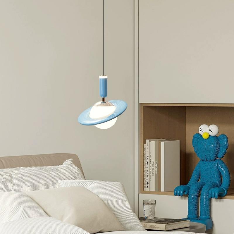 Suspension Design Saturne – Une Déclaration Céleste pour les Espaces Modernes