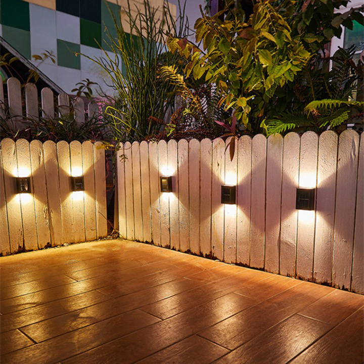SolarGlow™ Lampes Murales Solaires LED – Sans Fil, Résistantes aux Intempéries & Ambiance Lumineuse pour Espaces Extérieurs