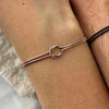 Bracelet Élégant à Nœud – Subtil et Raffiné