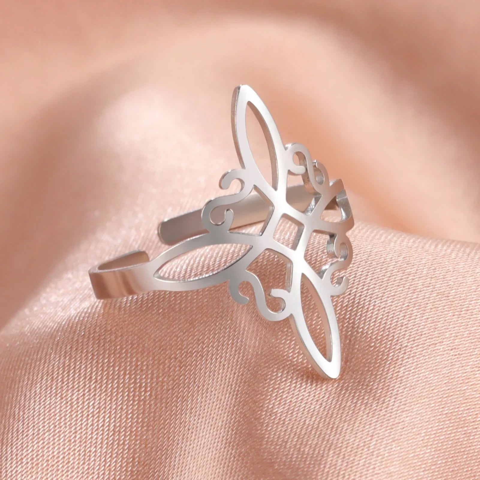Bague Amulette de Protection en Nœud Croisé