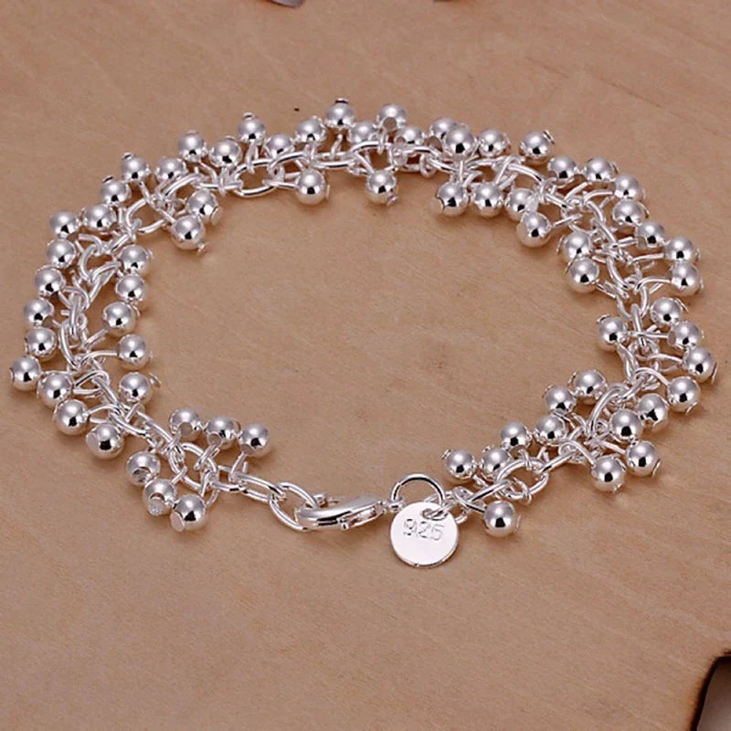 Bracelet avec perles en argent