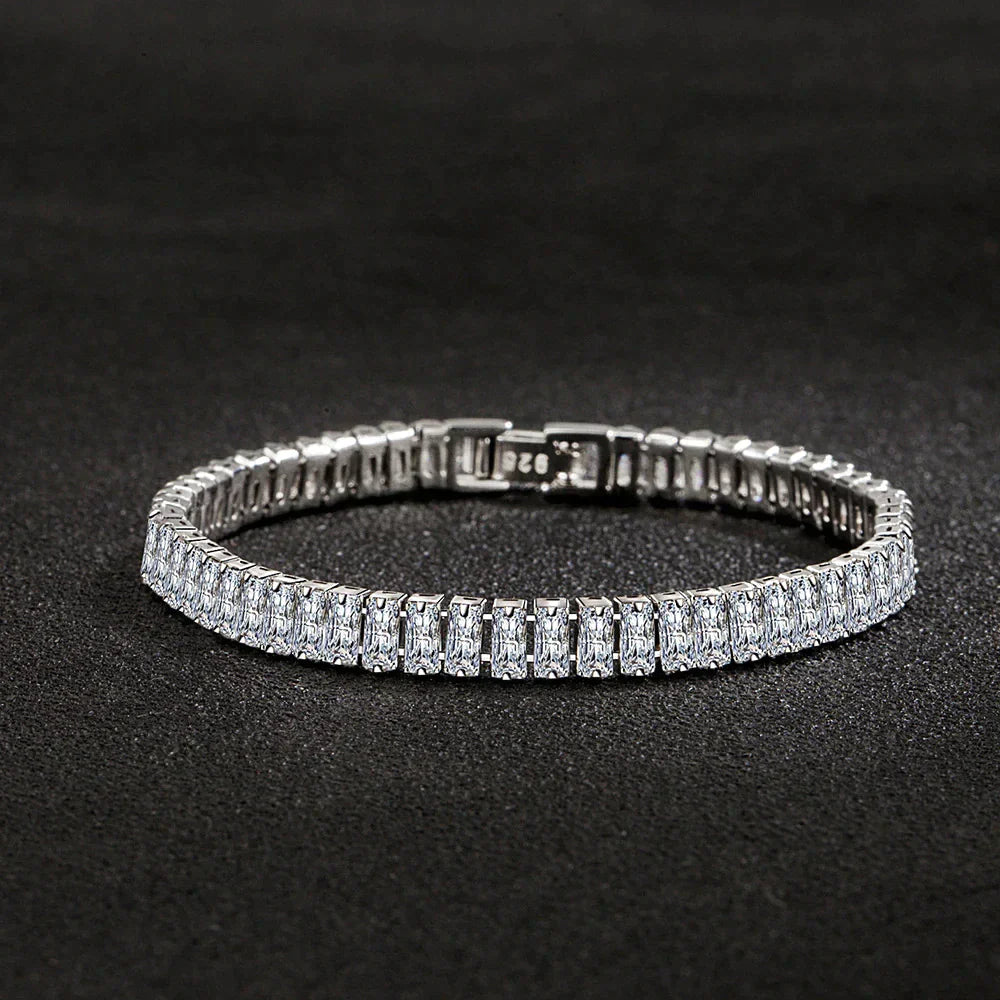 Bracelet élégant en argent 925 avec des cristaux
