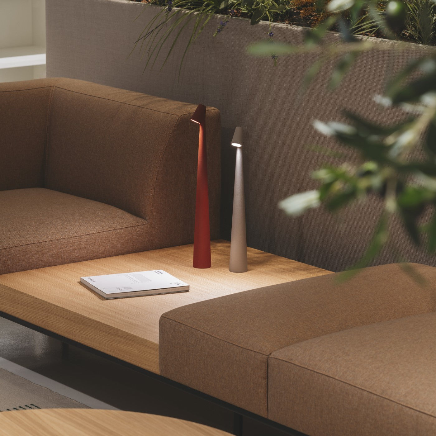 ElegantLight | Créez l'atmosphère idéale à tout moment grâce à un éclairage simple et élégant