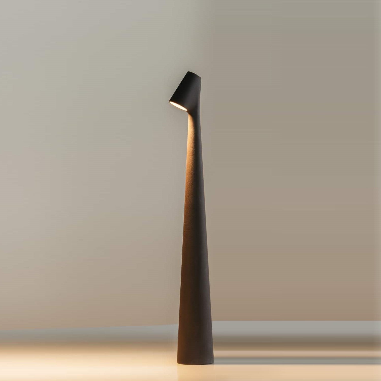 ElegantLight | Créez l'atmosphère idéale à tout moment grâce à un éclairage simple et élégant