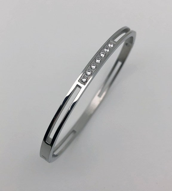 Bracelet avec incrustation de zircon