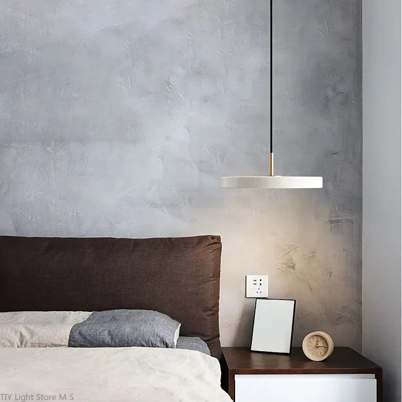 Suspension Scandinave au Design Minimaliste - Lyssa