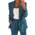 Ensemble chic pour femmes : pantalon large et blazer contemporain