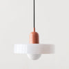 Suspension ColorLoop – Lampe suspendue Bauhaus artistique avec lumière chaude